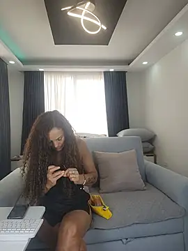 evasweett   online show from July 16, 2026, 6:25 pm
