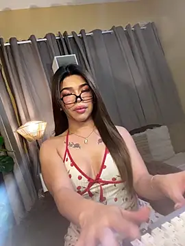 Snapshot of Nyxie_luxx chatting on April 30, 2026, 2:56 pm Nyxie luxx online show from April 30, 2026, 2:56 pm