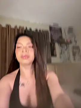 Snapshot of Nyxie_luxx chatting on June 21, 2026, 3:36 pm Nyxie luxx online show from June 21, 2026, 3:36 pm