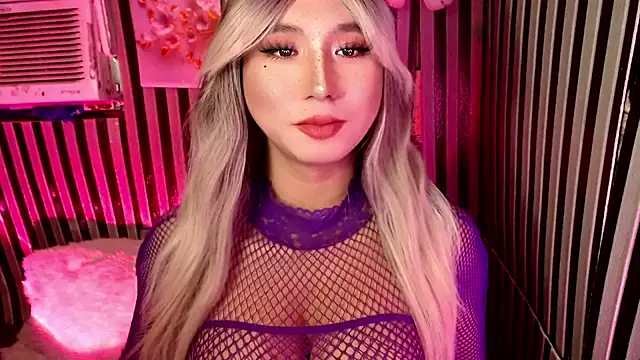 UrhotlucyTS online show from March 23, 2026, 6:50 am