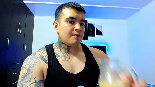 Snapshot of thiago__cp01 chatting on September 25, 2025, 6:17 am thiago  cp01 online show from September 25, 2025, 6:17 am