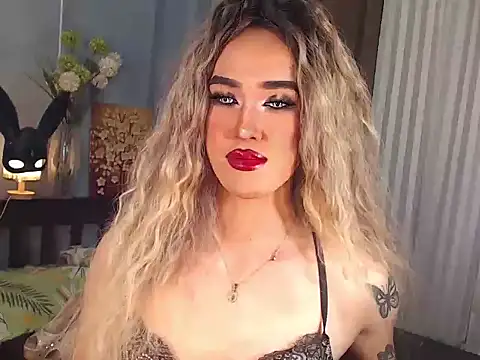 AleinaCroft online show from September 13, 2025, 12:32 am