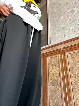 Daisy018 online show from October 10, 2025, 2:32 am