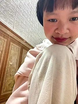 Daisy018 online show from November 13, 2025, 2:54 am