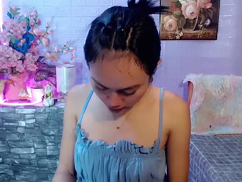 sexybabewarrior online show from June 13, 2026, 7:34 pm