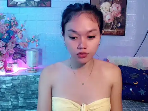 sexybabewarrior online show from June 17, 2026, 6:53 pm