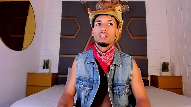 Thiagoferreti online show from November 18, 2025, 7:29 pm