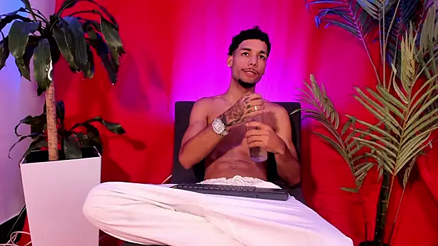 Thiagoferreti online show from April 25, 2026, 2:47 am