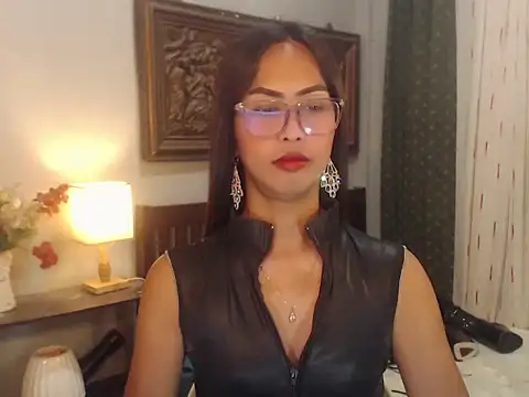 Snapshot of Nathalieheartt chatting on July 20, 2026, 1:35 pm Nathalieheartt online show from July 20, 2026, 1:35 pm