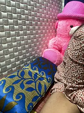 Hot Jaanvi  online show from March 21, 2026, 8:19 am