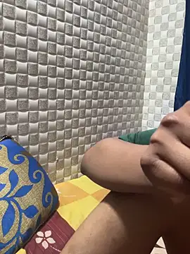 Hot Jaanvi  online show from April 18, 2026, 4:49 am