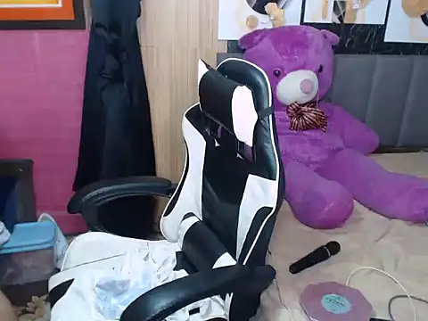 Raffa ella69 online show from April 13, 2026, 7:03 am