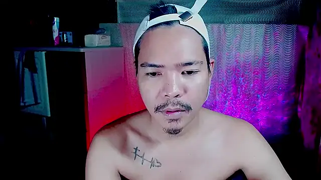 MANIACasianX online show from October 17, 2025, 10:40 am