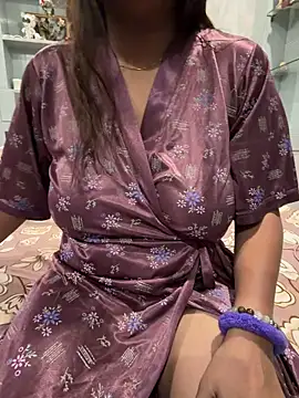 prisha944 online show from May 4, 2026, 3:35 am