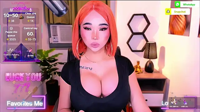 TriciaCumLoader online show from March 25, 2026, 6:03 pm