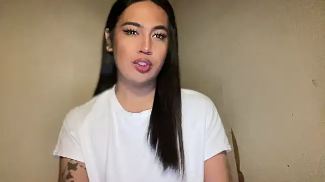 fallon empress143 online show from September 15, 2025, 4:12 am