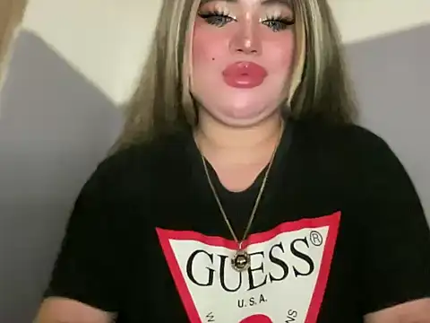 Snapshot of Naughtyrosecum chatting on November 15, 2025, 6:26 pm Naughtyrosecum online show from November 15, 2025, 6:26 pm