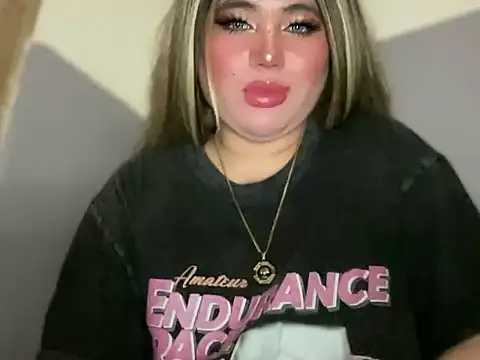 Snapshot of Naughtyrosecum chatting on November 18, 2025, 4:11 pm Naughtyrosecum online show from November 18, 2025, 4:11 pm