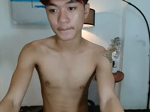 ur little secret online show from October 5, 2025, 12:36 pm