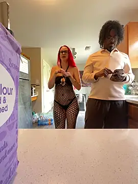 Snapshot of SamXTeck chatting on September 10, 2025, 9:26 pm SamXTeck online show from September 10, 2025, 9:26 pm