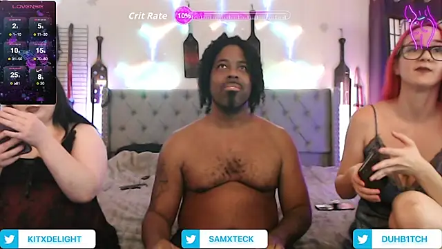 Snapshot of SamXTeck chatting on October 9, 2025, 12:30 am SamXTeck online show from October 9, 2025, 12:30 am