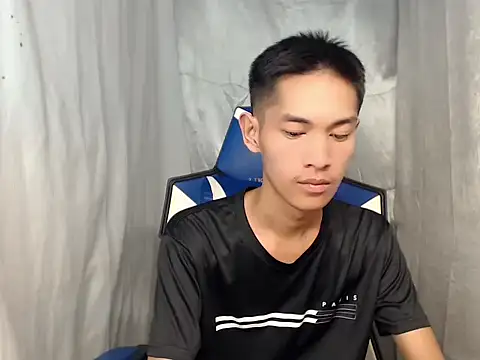 riks tyler online show from April 13, 2026, 10:32 am