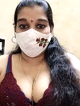 amelia-rani online show from April 19, 2026, 6:10 pm