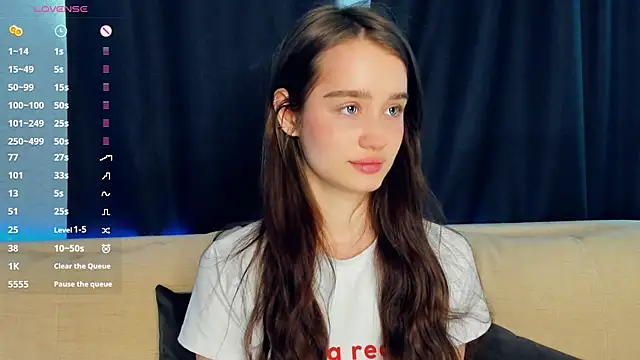 Snapshot of lovelyalivia chatting on February 17, 2026, 7:38 am lovelyalivia online show from February 17, 2026, 7:38 am