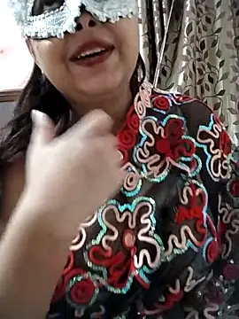 colleen hoover online show from November 10, 2025, 5:28 am