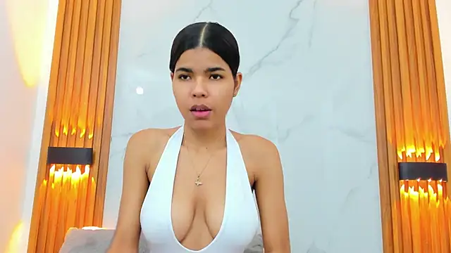 IsabellaMonet online show from December 20, 2025, 11:06 am