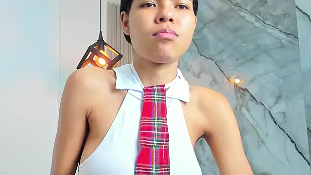 Snapshot of IsabellaMonet chatting on May 12, 2026, 7:11 pm IsabellaMonet online show from May 12, 2026, 7:11 pm