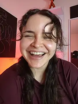 SeleneLuminari8 online show from May 19, 2026, 6:03 pm