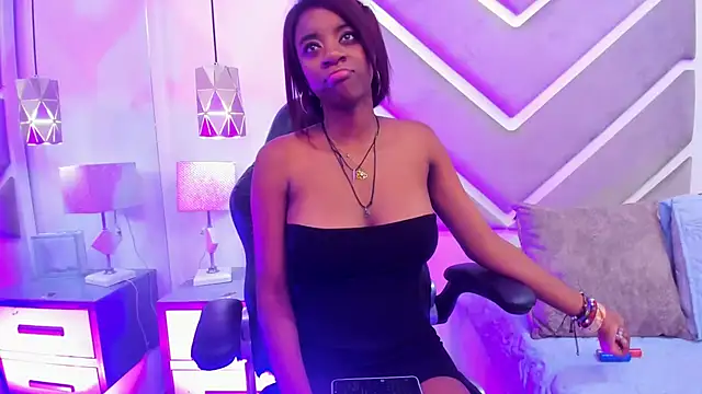 Snapshot of SabrinaBrownn chatting on October 13, 2025, 4:34 am SabrinaBrownn online show from October 13, 2025, 4:34 am