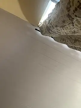 morenaluaa online show from November 13, 2025, 9:19 am