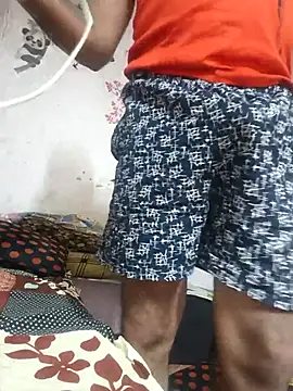 Snapshot of Sunny_cute_love chatting on October 28, 2025, 12:47 am Sunny cute love online show from October 28, 2025, 12:47 am