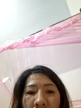 Hailey babe online show from November 2, 2025, 7:55 am