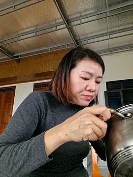 Hailey babe online show from December 1, 2025, 1:32 am