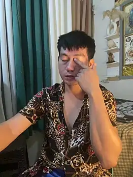 xshyboyx online show from July 1, 2026, 11:01 am