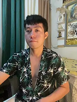 xshyboyx online show from July 4, 2026, 11:49 am