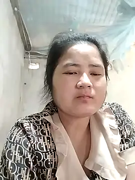 Snapshot of BigBoobs186 chatting on November 13, 2025, 1:48 am BigBoobs186 online show from November 13, 2025, 1:48 am