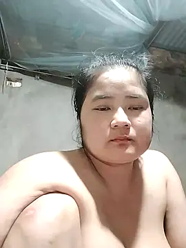 Snapshot of BigBoobs186 chatting on November 18, 2025, 4:28 am BigBoobs186 online show from November 18, 2025, 4:28 am