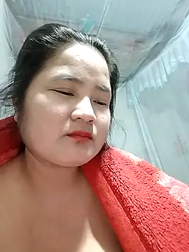 Snapshot of BigBoobs186 chatting on November 28, 2025, 3:36 pm BigBoobs186 online show from November 28, 2025, 3:36 pm