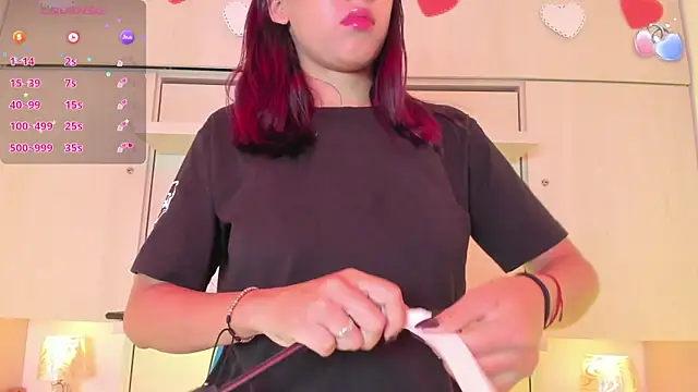 CamiGox online show from October 24, 2025, 8:05 pm