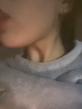 Mimisixo online show from November 26, 2025, 4:30 pm