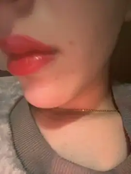 Mimisixo online show from March 31, 2026, 11:05 pm