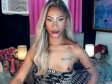 sassylatina online show from April 4, 2026, 4:48 pm