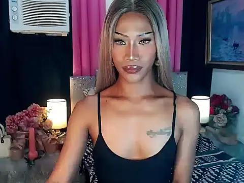 sassylatina online show from June 12, 2026, 4:28 pm