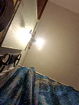 Snapshot of Cnutt310 chatting on October 21, 2025, 6:58 am Cnutt310 online show from October 21, 2025, 6:58 am