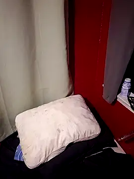 Snapshot of Cnutt310 chatting on October 24, 2025, 7:49 am Cnutt310 online show from October 24, 2025, 7:49 am