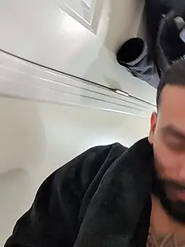 Snapshot of Cnutt310 chatting on February 13, 2026, 11:17 am Cnutt310 online show from February 13, 2026, 11:17 am